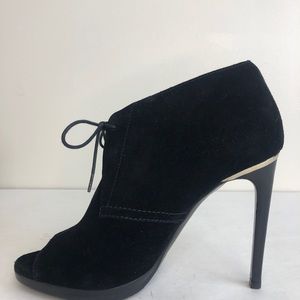 Burberry black suede peep-toe ankle boots 37.5